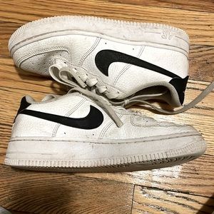 Nike Air Force 1 Grade school size 4
